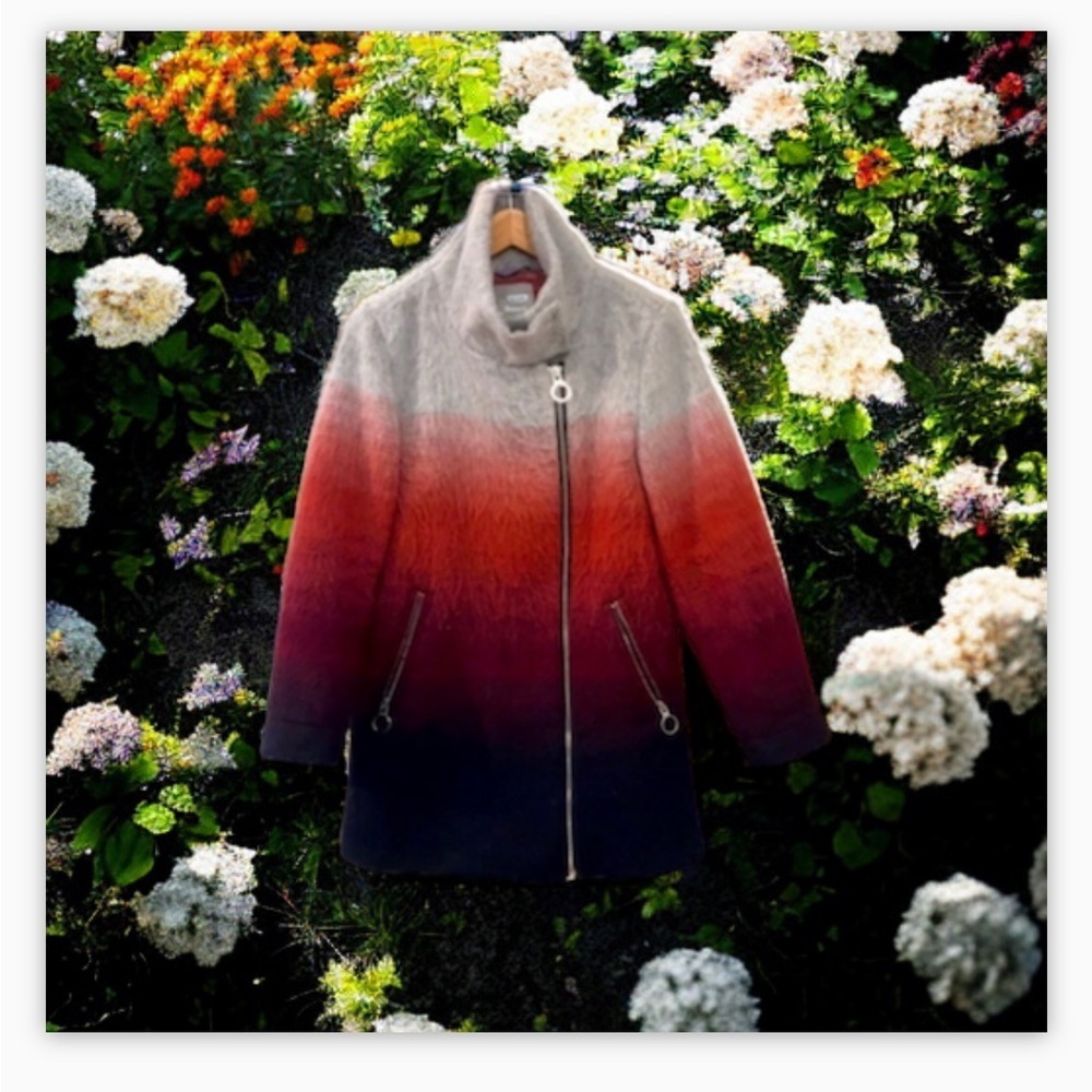 Bench Coat -textured-red,gray  ombré -Gently Used Sz Small​​​​​​ - Picture 10 of 15